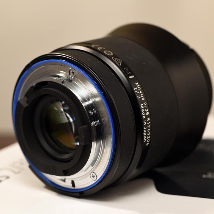 カールツァイス Milvus 35mm F2 ZF.2（ニコンFマウント）