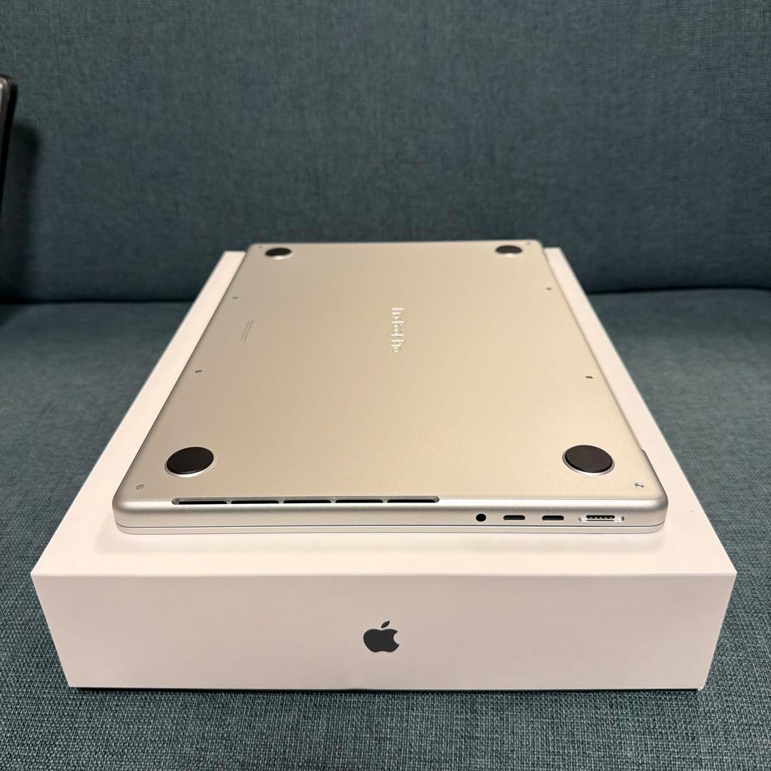 MacBook Pro 14インチ M4 シルバー16GB SSD512GB