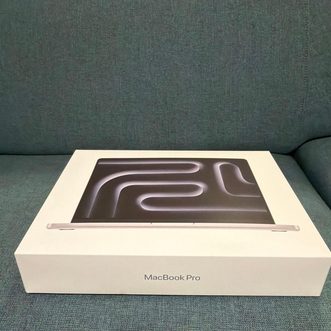 MacBook Pro 14インチ M4 シルバー16GB SSD512GB