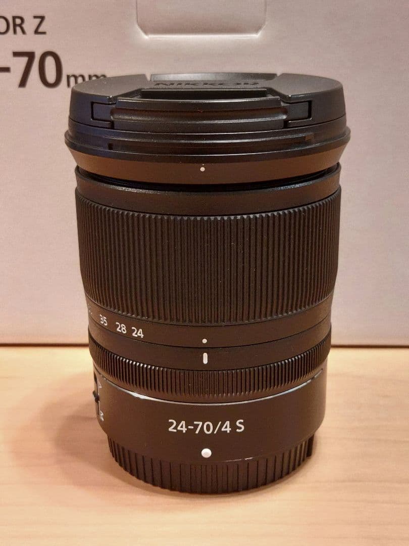 美品　NIKKOR Z 24-70mm f/4 S 　レンズ