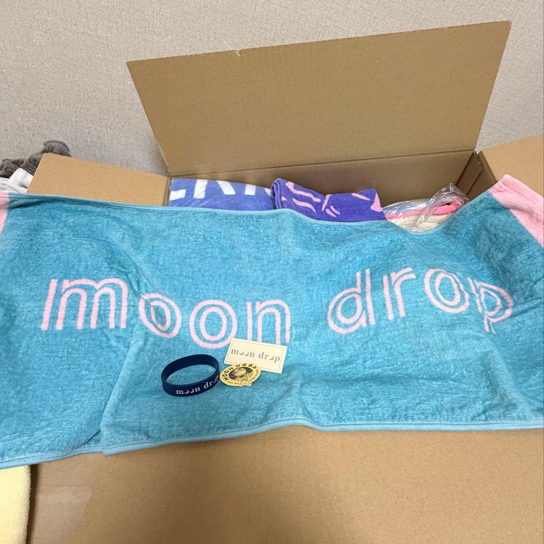moondrop タオル・ラババン・ステッカー - メルカリ