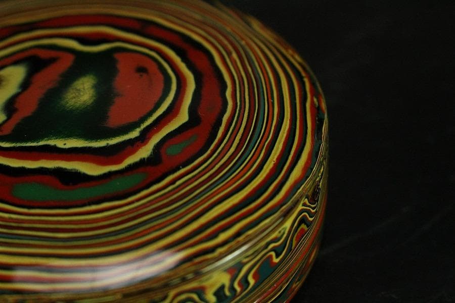 乾漆 色漆堆朱 茶器 香合 雪松作 共箱 未使用(K-A641) - メルカリ