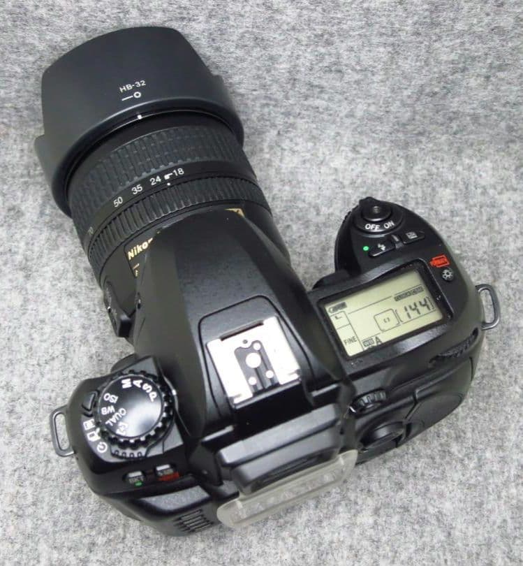 NIKON D100 標準ズームレンズ付
