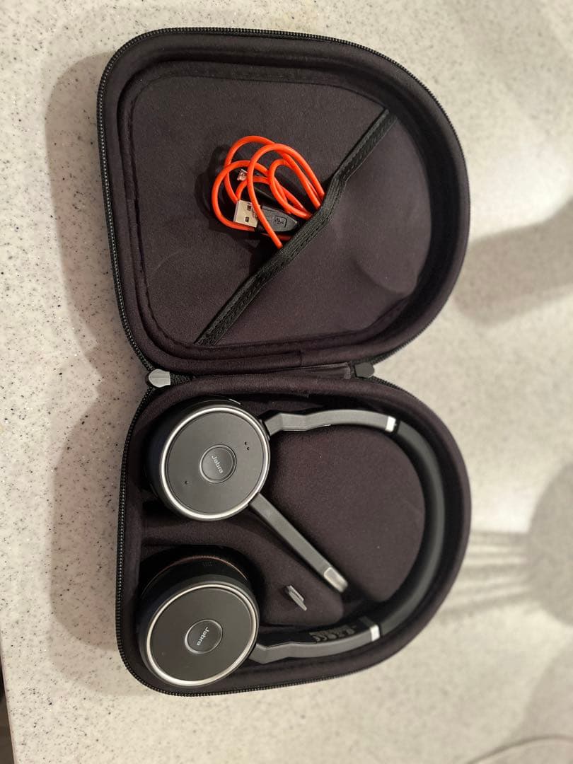 ノイズキャンセリングヘッドホン　Jabra EVOLVE75 MS STEREO Amazon.com: Jabra Evolve 75 SE - MS Stereo Wireless Headset/Music