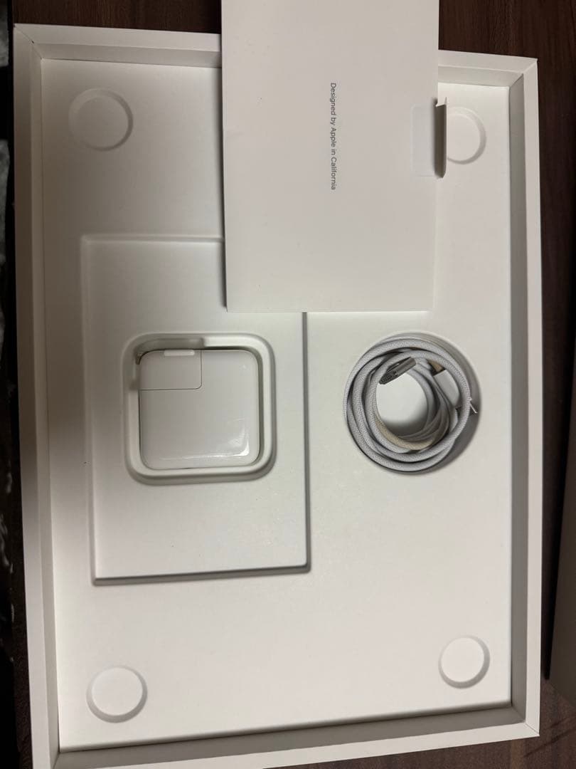 Apple MacBook Air M3 2024 13インチ