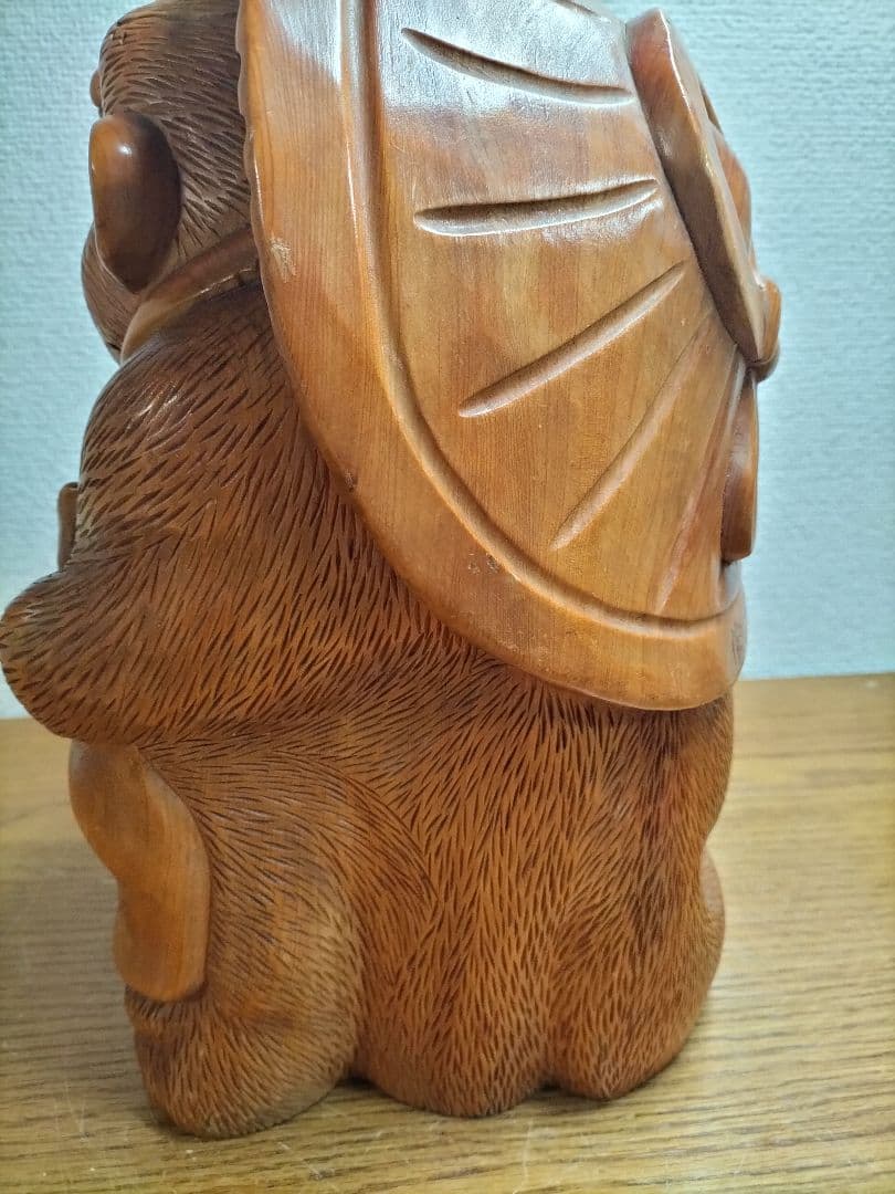 木製 狸の一刀彫りの彫刻 最終値下げ