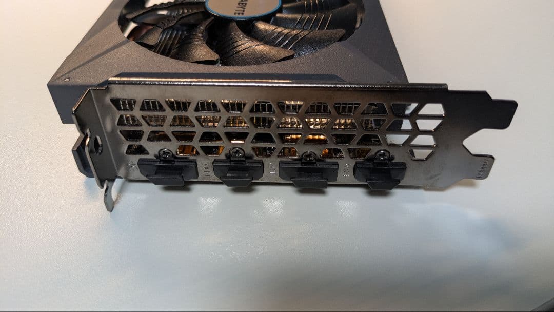 グラフィックボード・グラボ・ビデオカード GIGABYTE GEFORCE RTX 3050 EAGLE OC 8G