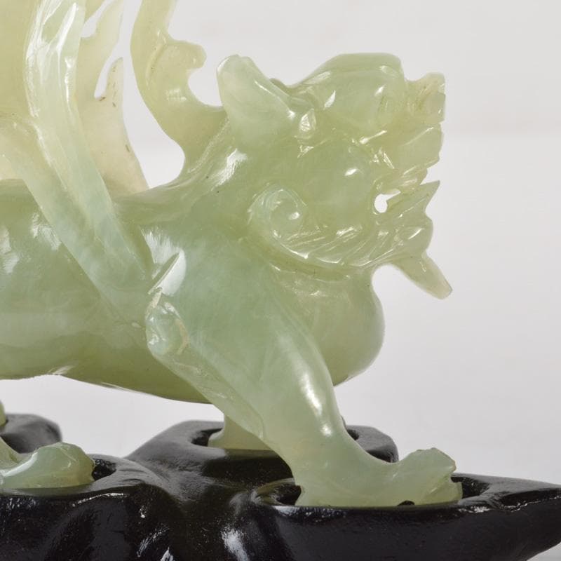 中国 玉石岫玉彫刻 神獣彫 置物 唐木台付 C 5189