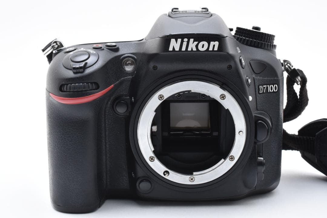 美品 NIKON ニコン D7100 M358
