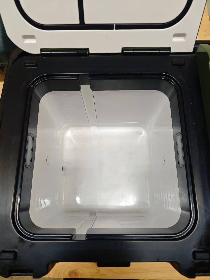 HiKOKI UL18DD　コードレス 冷温庫　10.5L