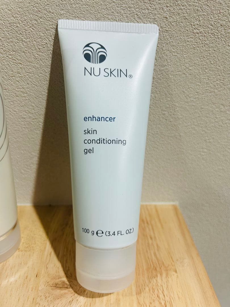 NU SKIN ルミスパ　美顔器・エンハンサー