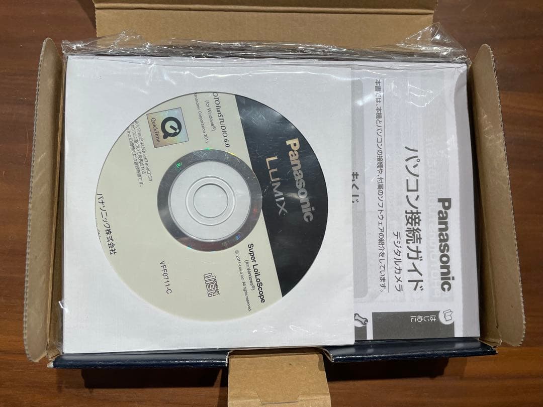 【新品未使用】パナソニック　DMC-FH5 LUMIX シルバー