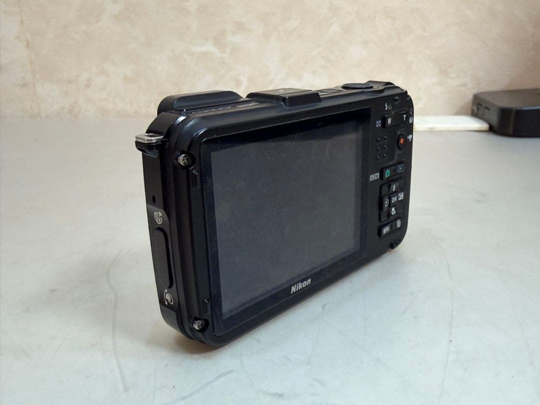 NIKON COOLPIX AW100 デジタルカメラ