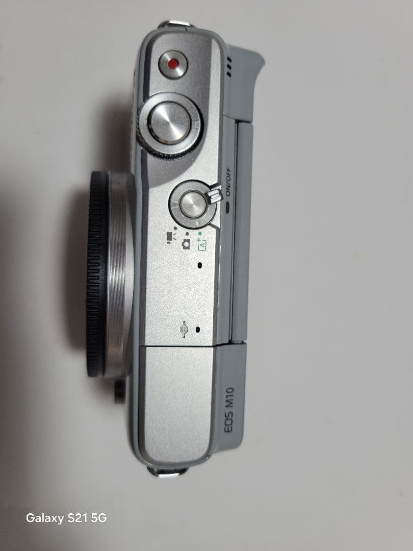 Canon EOS M10 ミラーレスカメラグレー レンズキット15-45㎜