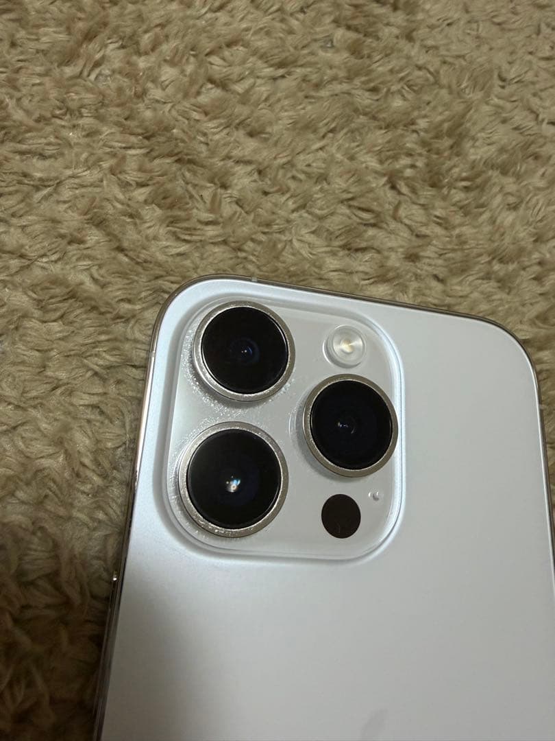 Apple iPhone 14 Pro ホワイト 本体　ちぃ