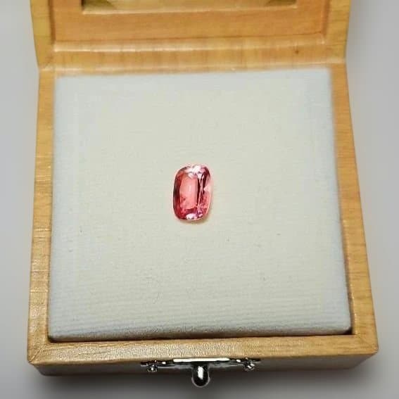 ロードクロサイト ルース　1.983ct