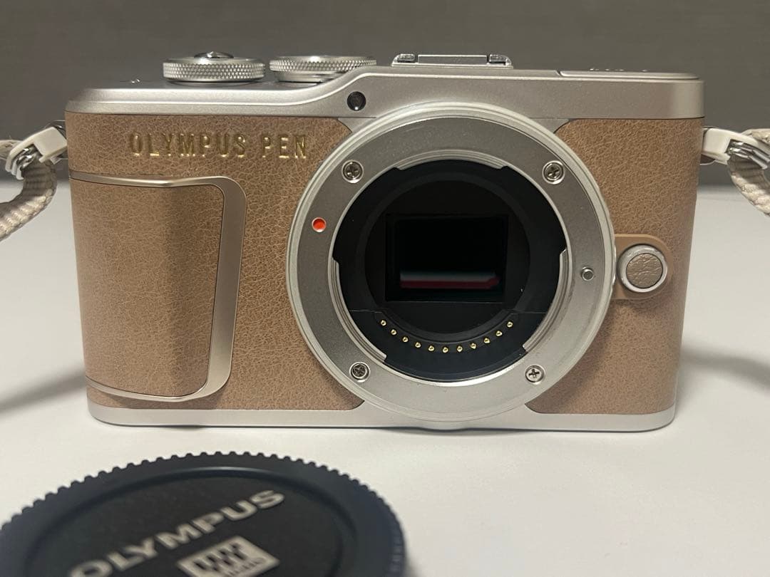 OLYMPUS E-PL9 レンズ付き【本日限定価格】