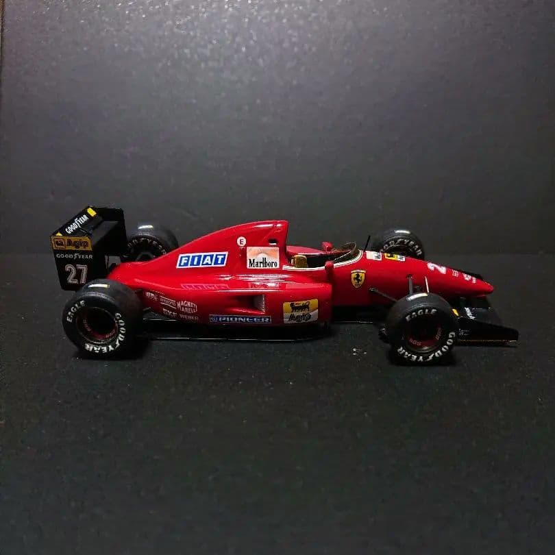 タメオ キット フェラーリ F92A 1/43 メタルミニカー塗装完成品 - メルカリ