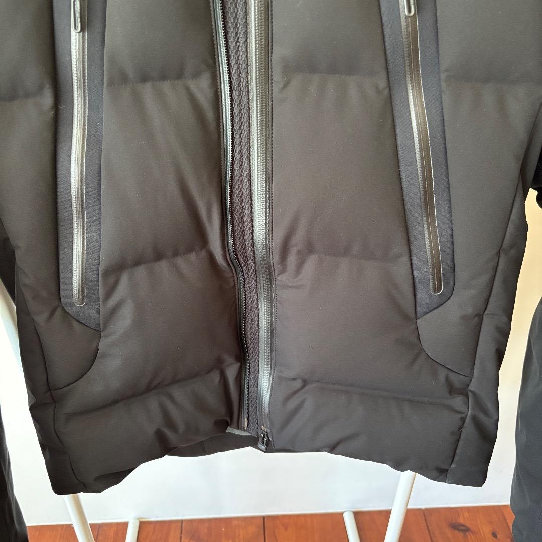 デサント☆水沢ダウン マウンテニア☆Sサイズ☆ギャランティーカードあり