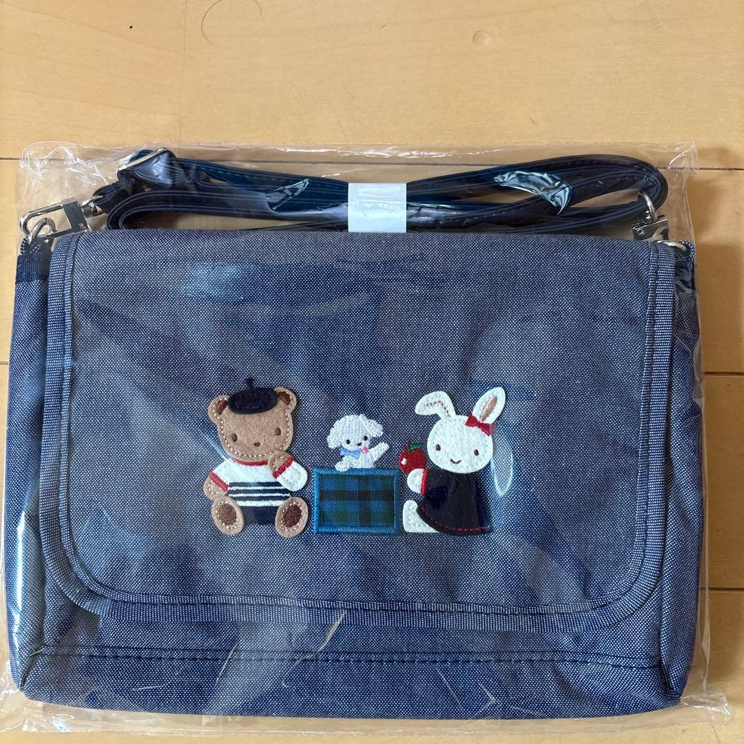 新品未使用未開封　familiar ウォレットショルダー ウォレットショルダー｜ファミリア公式オンラインショップ