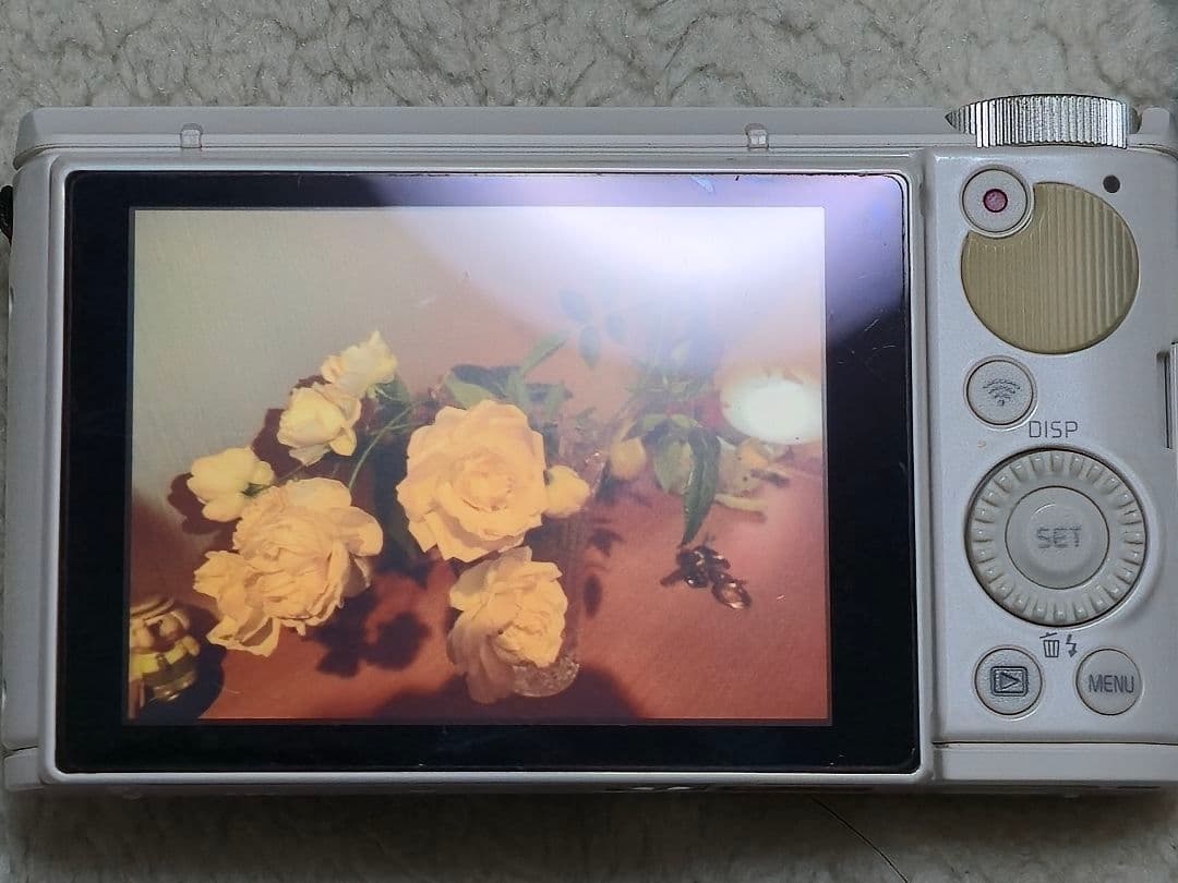 CASIO EXILIM EX-ZR4100　ホワイト