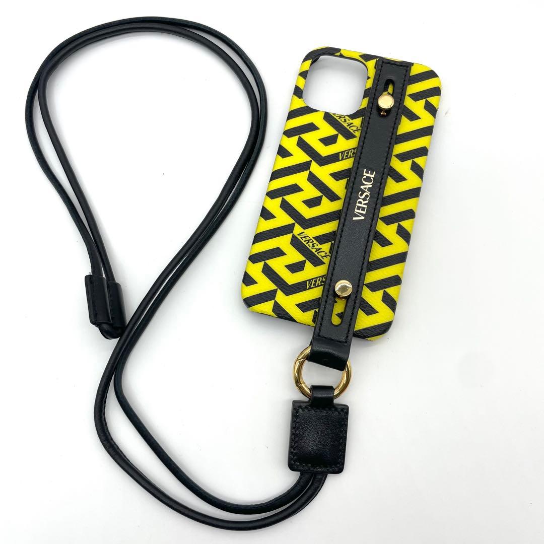 【美品】ヴェルサーチ スマホショルダー iPhoneケース イエロー×黒 2026年最新】VERSACE iPhone用ケースの人気アイテム - メルカリ