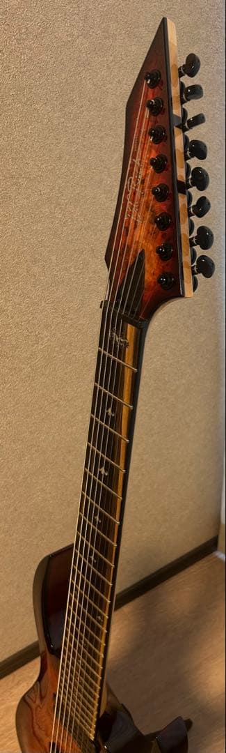 B.C.Rich Shredzilla EVERTUNE/DiMarzio 8弦