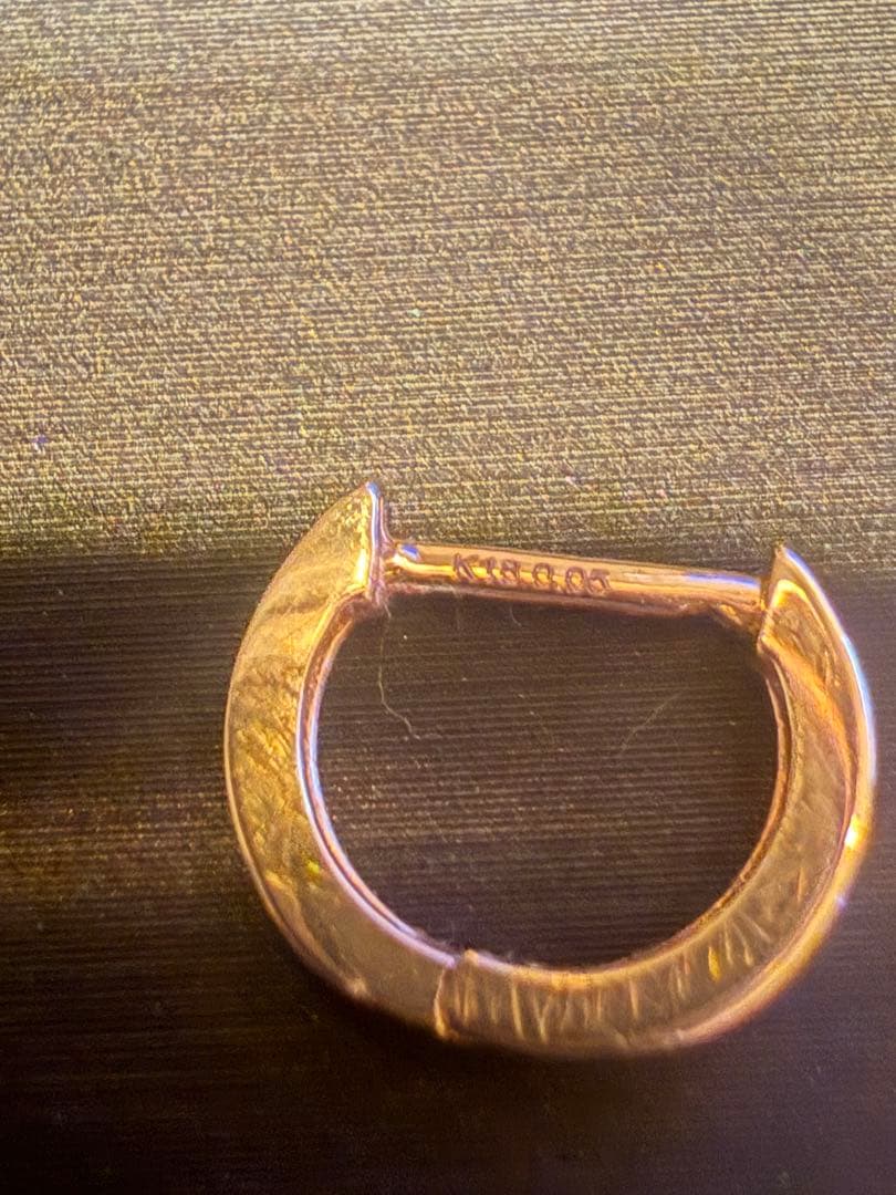 18金 フープピアス ダイヤモンド 0.1ct ゴールド 1.6×9.6mm