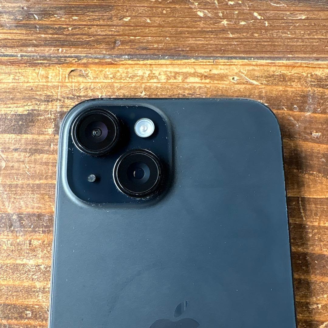 Apple iPhone 15 ブラック　128Ｇ　本体のみ　SIMフリー
