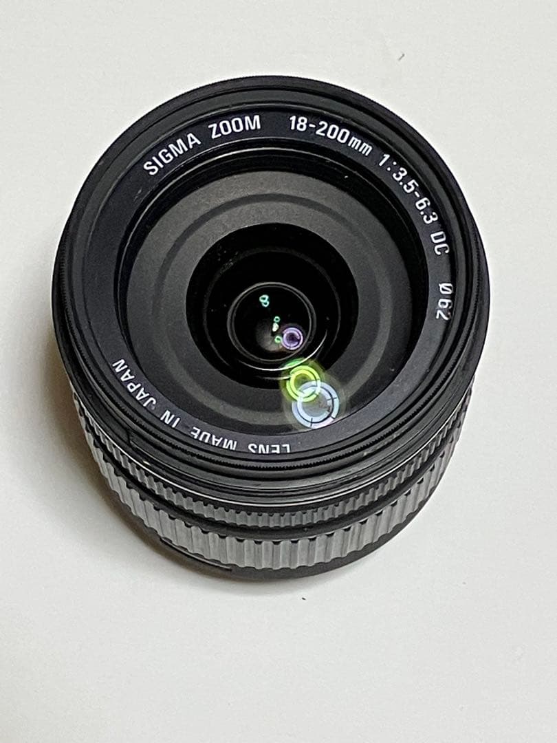SIGMA 18-200mm f/3.5-6.3 DC ズームレンズ