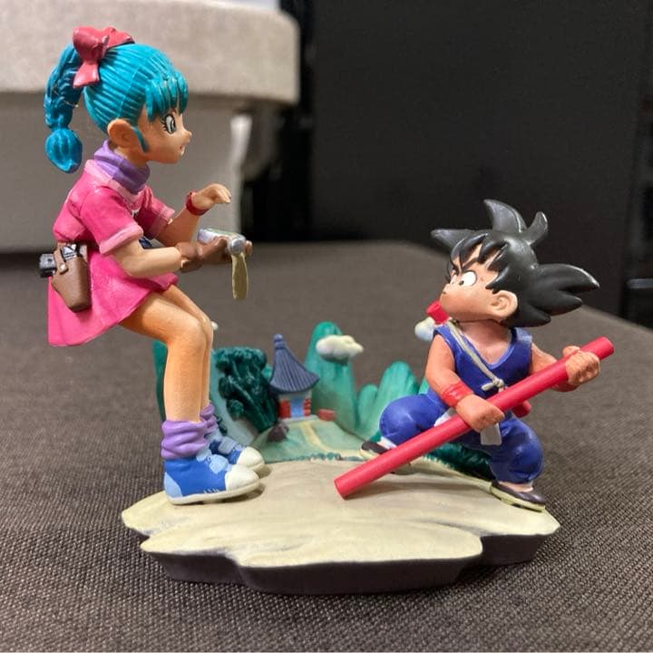希少】ドラゴンボールフィギュア(幼少期孫悟空&ブルマ) - メルカリ