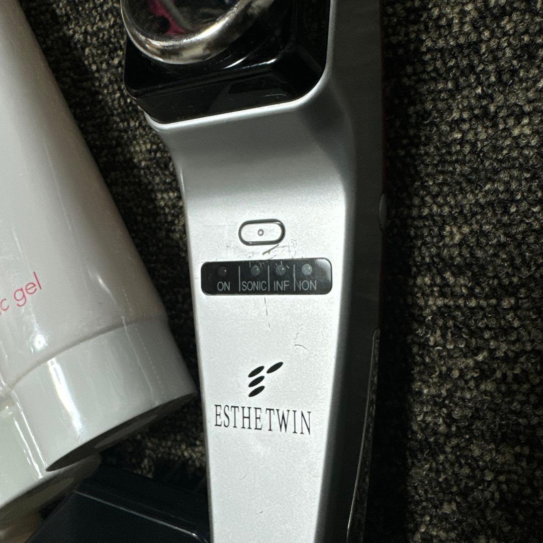 エステツイン超音波　美顔器　Ｆ300
