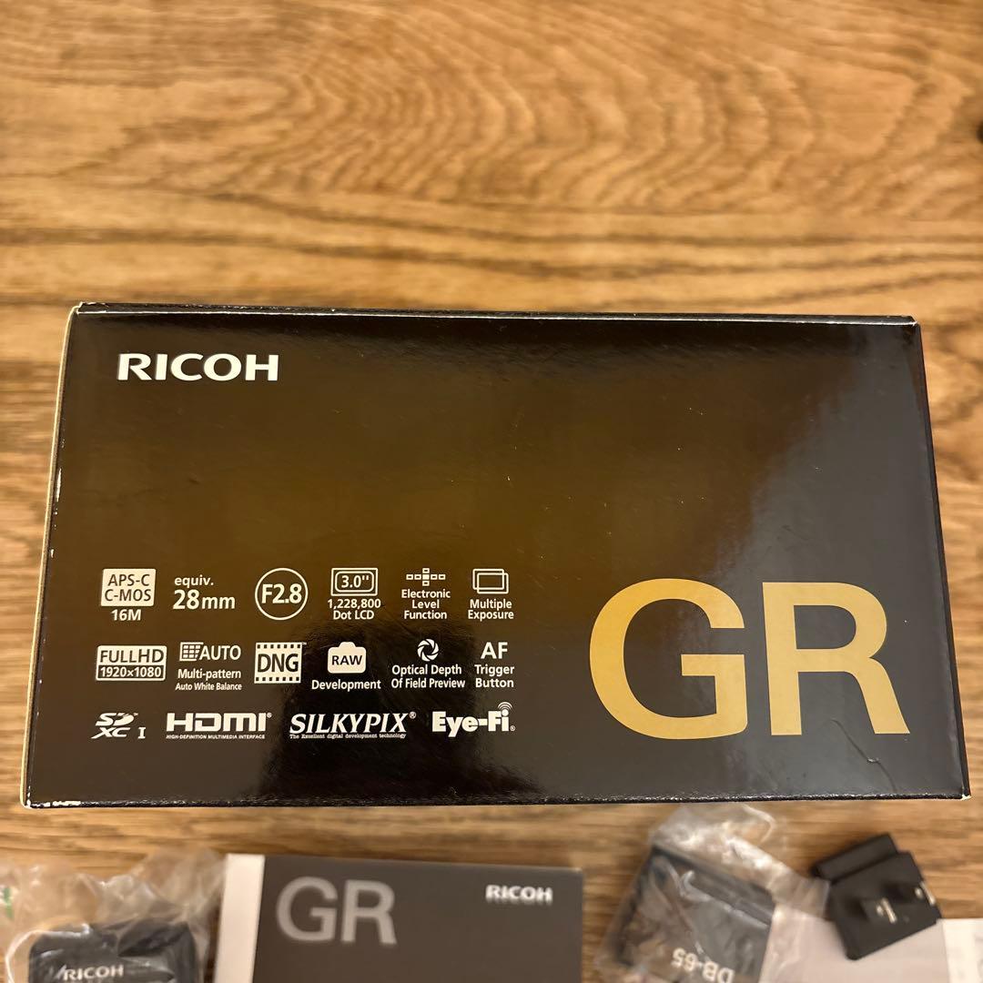 RICOH GR コンパクトデジタルカメラ　初代