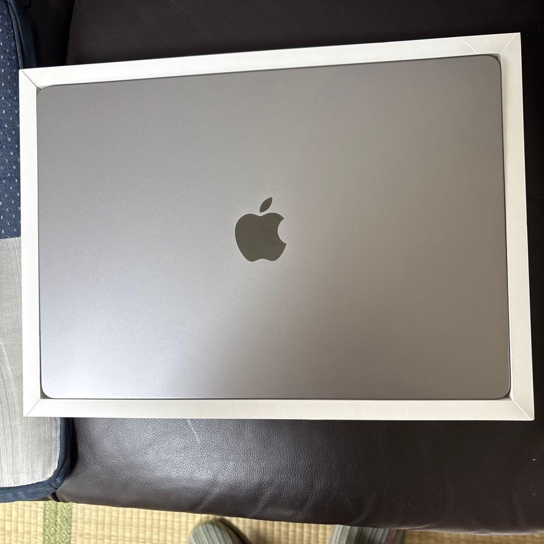 Apple MacBook Air M3 15インチ　（2024）