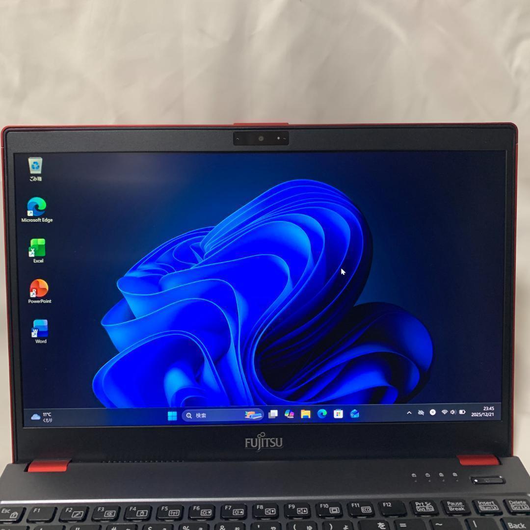 F08B【超軽量】富士通 フルHD/i5第7世代/12GB/SSD256GB a