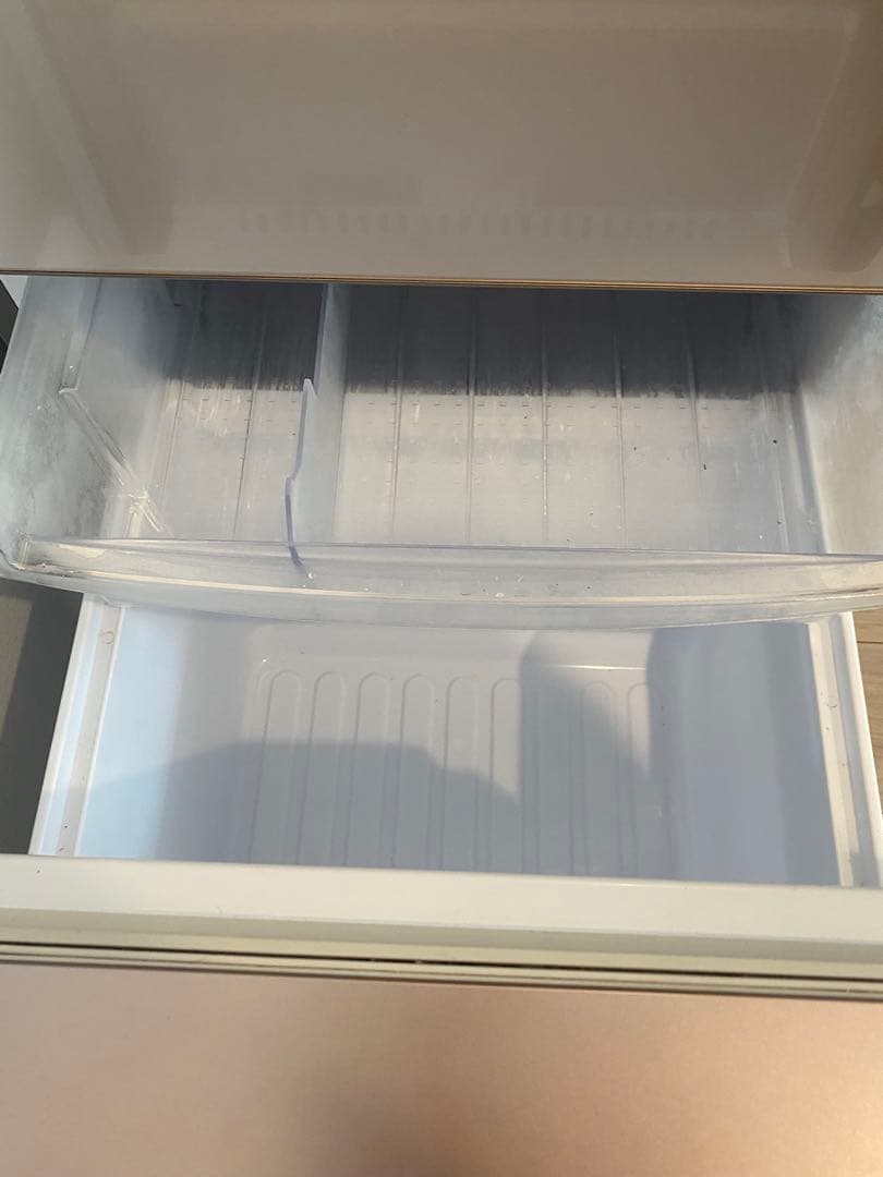 シャープ 137L プラズマクラスター搭載!「つけかえどっちもドア」冷蔵庫