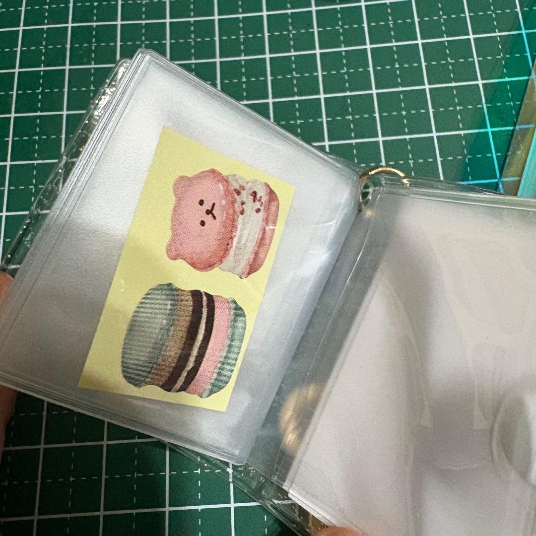 ミニアルバムキーホルダー 2個 クマ うさぎダイソー ミニシール張