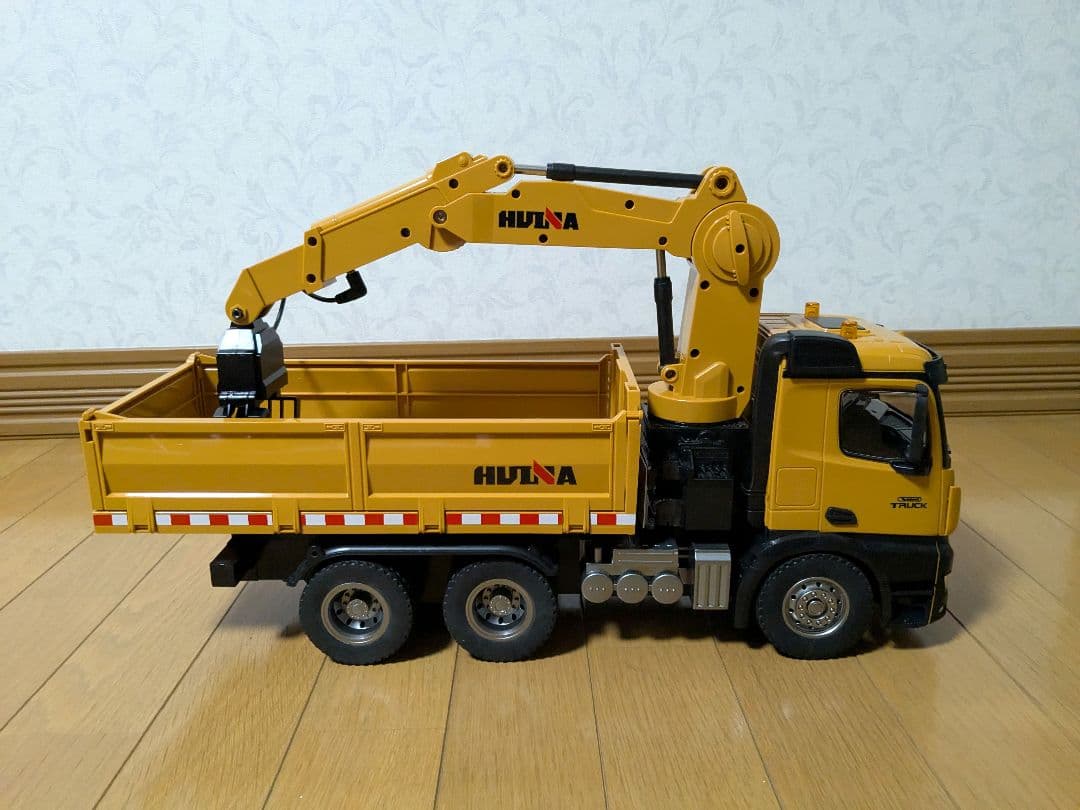 HUINA 1/14 RCダンプトラック 1575 - メルカリ