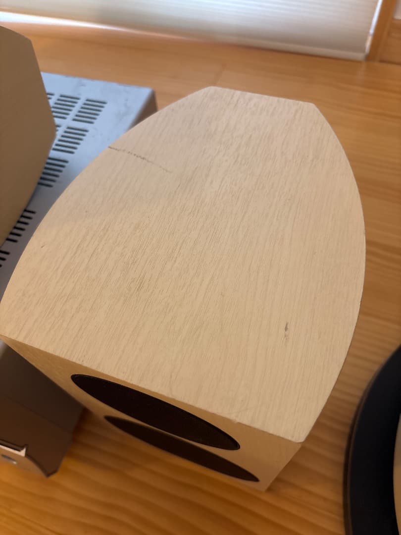 ホワイト フロア型スピーカー 5.1ch システム