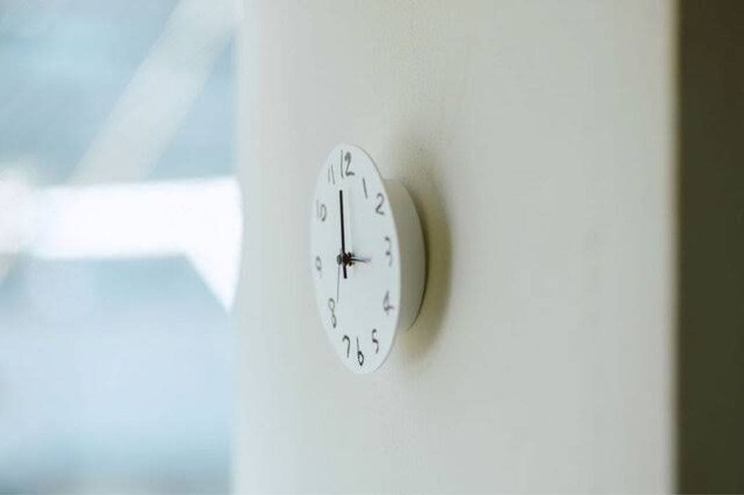 About' wall clock Yuki MIKAMI × 岩㟢紙器 - メルカリ