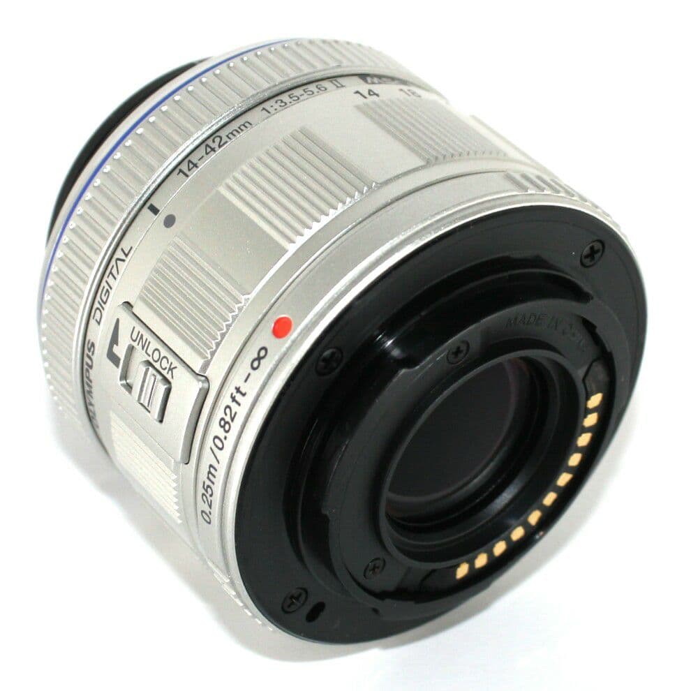 OLYMPUS M.ZUIKO 14-42mm Ⅱ レンズ シルバー✨完動美品✨