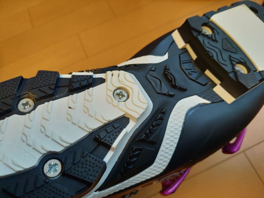 【美品】Salomon Quest Pro 100 W 24.0cm