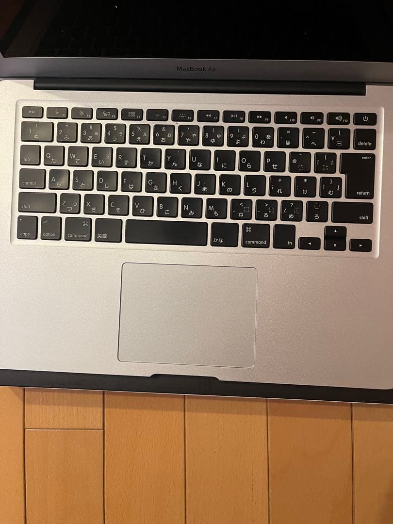 MacBook Air シルバー 充電器付き美品　ジャンク
