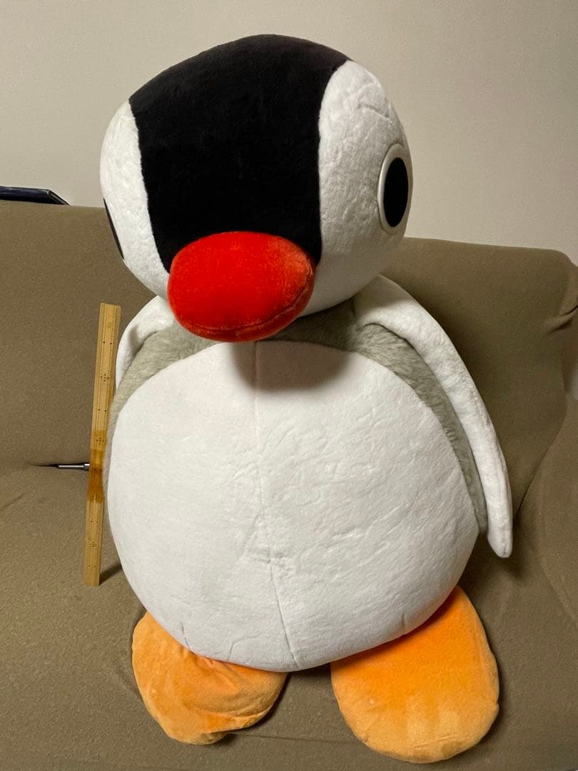 デカすぎ！！】ピングー めちゃデカ 特大ぬいぐるみ - メルカリ