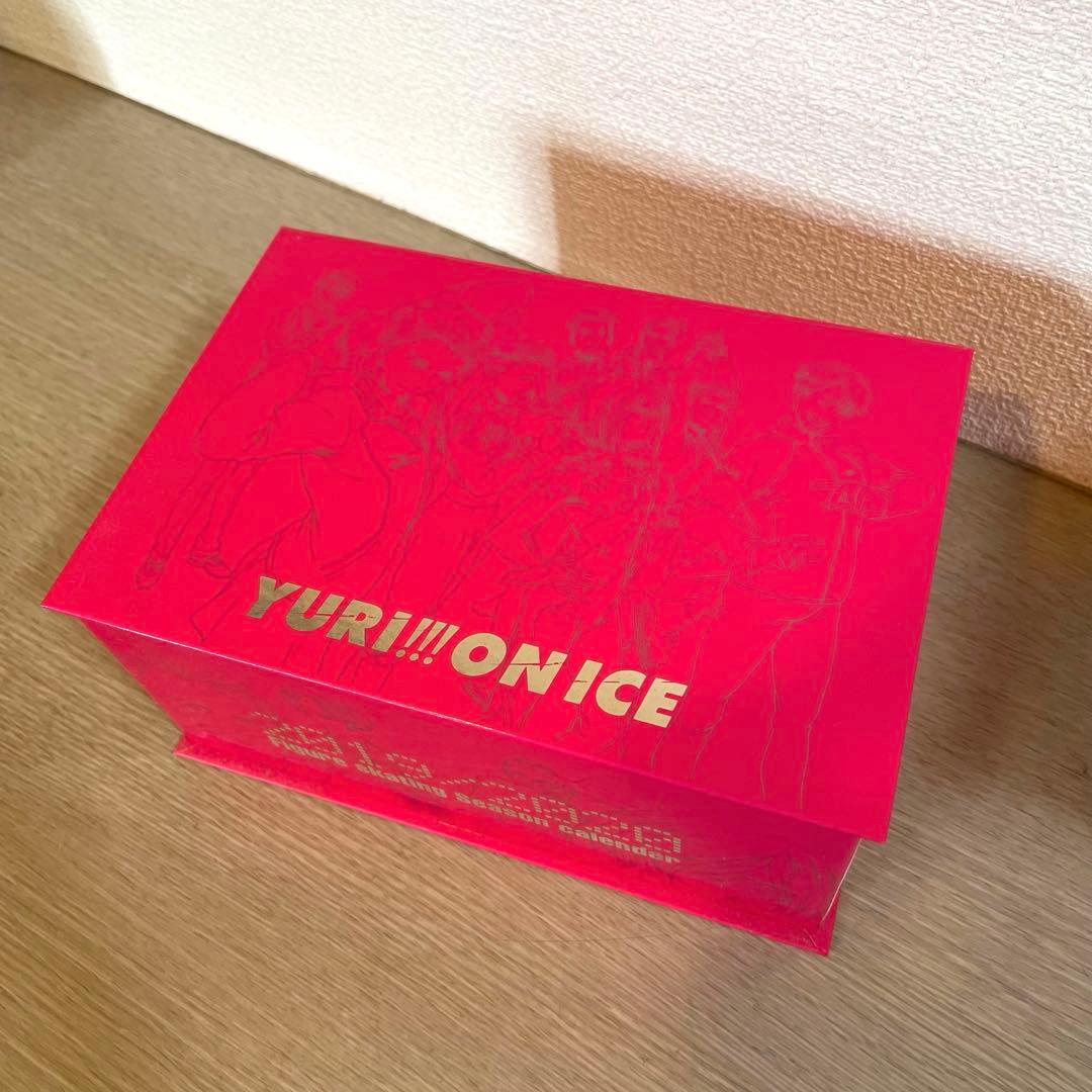 ユーリ‼︎!on ICE 2019-2020 日めくりカレンダーBOX MAPPA - メルカリ