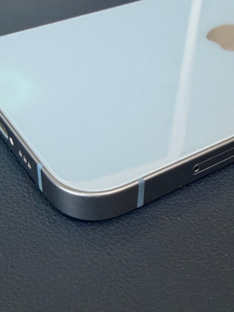 iPhone14 SIMフリー128GB 箱付き 美品 純正ケーブルは新品