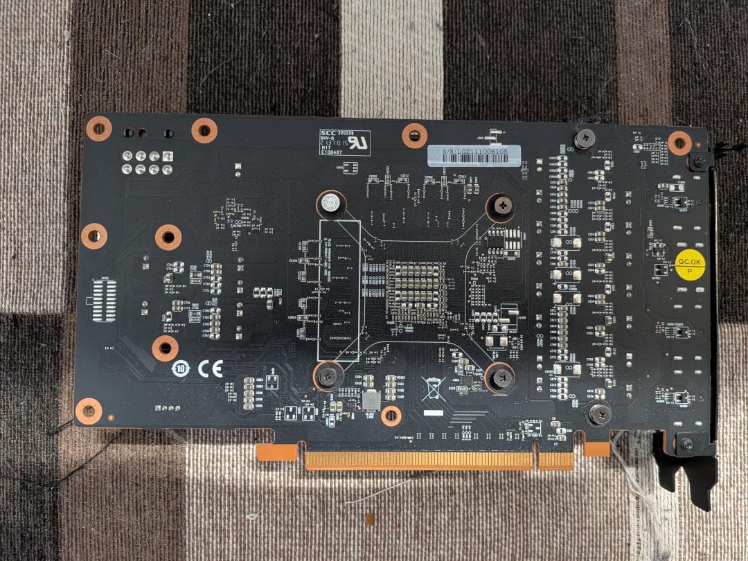 玄人志向 Radeon RX6600 8GB RAM RD-RX6600-E8GB/DF | RD-RX6600-E8GB/DF | Radeon RX 6600 搭載