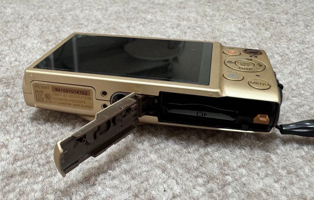 Canon IXY ゴールド コンパクトデジタルカメラ　610F 動作確認済み