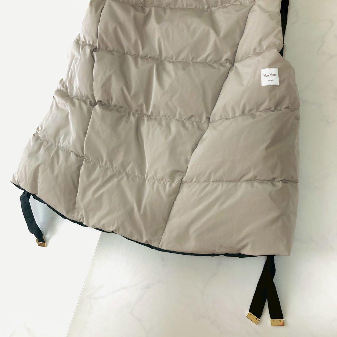 マックスマーラ キューブ リバーシブル ダウンジレ 金ボタン ロゴ刺繍