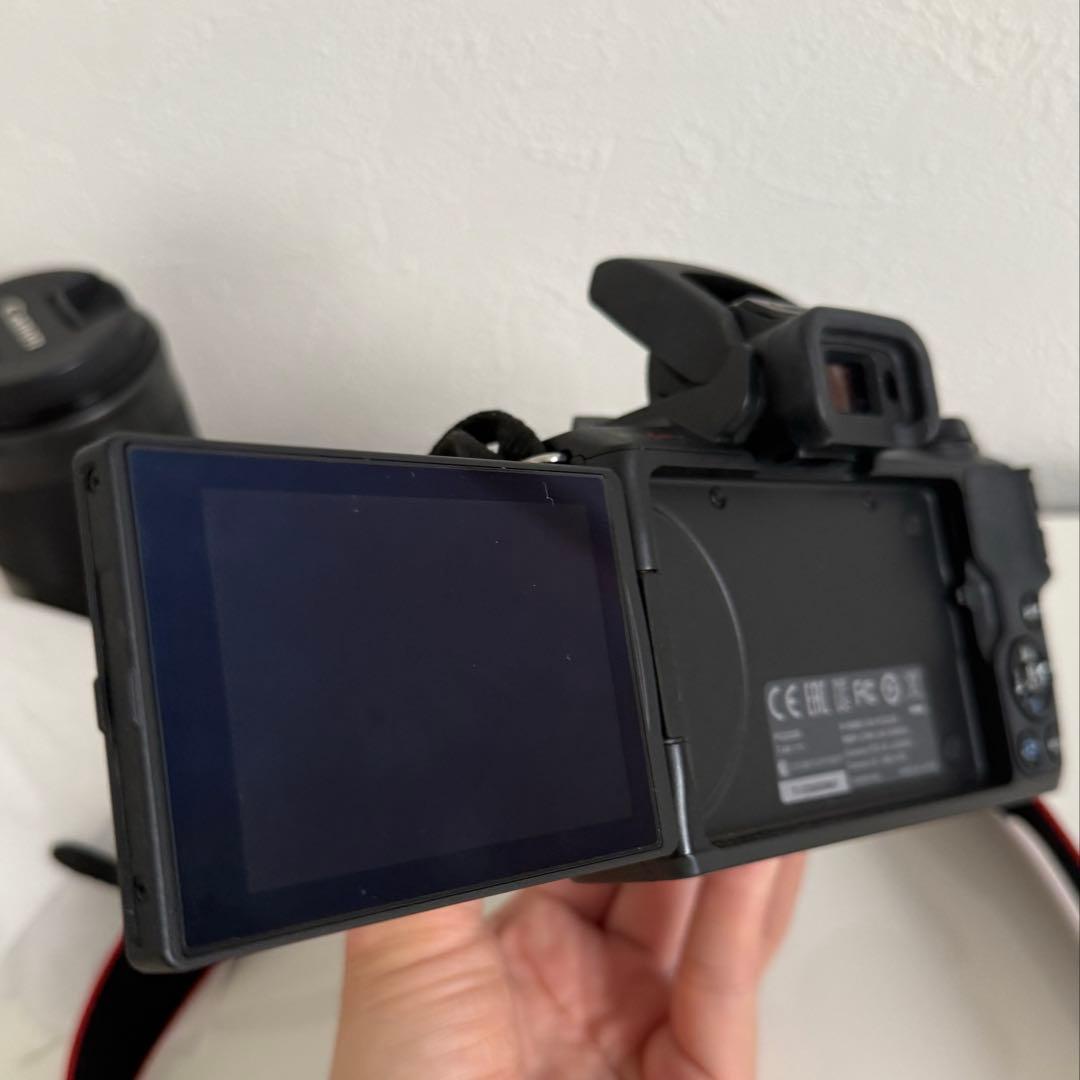 Canon Kiss M 本体・レンズ2つ・バッテリーセット